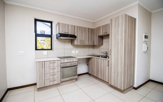 Sun-Drenched 2-Bedroom Apartment in Jackal Creek Estate – Ideal Investment or Family Home