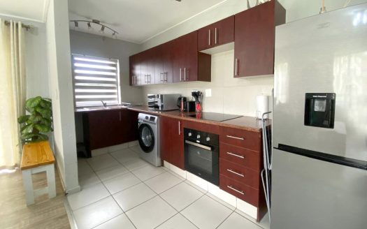 Spacious 2 bed apartment in Jackal Creek.