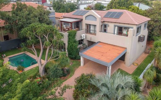 Modern Luxury Living in Eagle Canyon Golf Estate