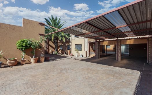 9 Bedroom House in Lenasia